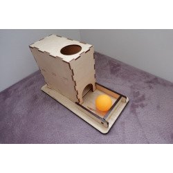 Коробочка с возвращающимся шариком