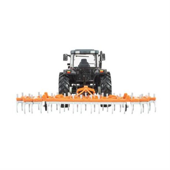 Модель Трактор Massey Ferguson 6290 з культиватором 1:32, Britains 