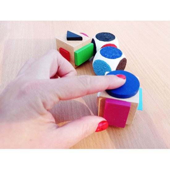 Кубики кольори та геометричні форми за методикою Монтессорі, HEGA