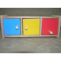 Шкафчик с ящичками.